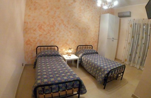 Biancavilla Appartement | Apartment overlooking Mount Etna. a few kilometers from Catania
