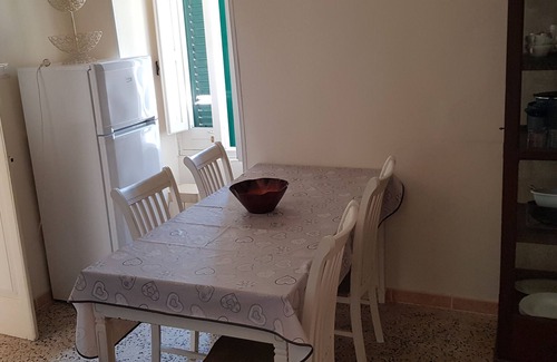 San Donato di Lecce Appartement | Appartement 'Palazzo Costantini - Gerbera' avec terrasse partagée, Wi-Fi et climatisation