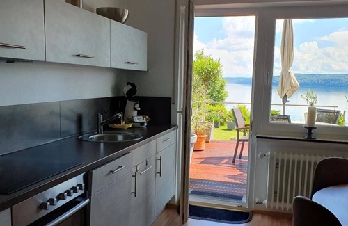 Sipplingen Appartement | Appartement "Panorama-seetraum" avec vue sur le lac, terrasse privée et Wi-Fi