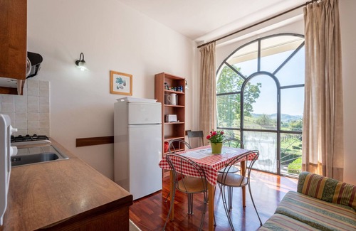 Azzano d'Asti Appartement | Apartment Paolo by Interhome