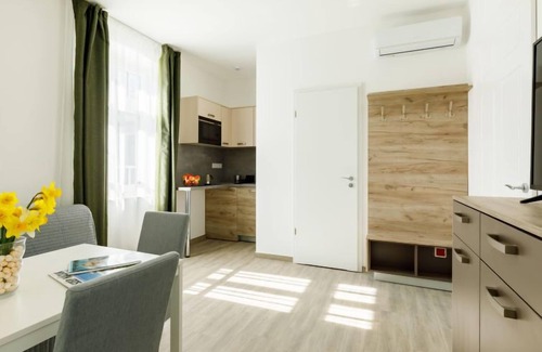 Balatonszarszo Appartement | Appartement Park 1 by Interhome