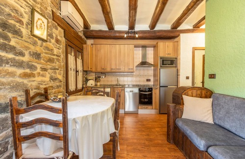 Borrastre Appartement | Appartement 'Peña Roya' avec vue sur la montagne, jardin partagé et Wi-Fi