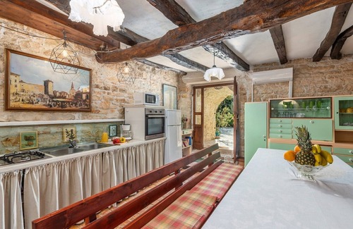 Peresiji Appartement | Apartment Peresiji AUC with Shared pool