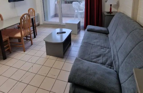 Allevard Appartement | Apartamento 'Petit Nid Entre Lac Et Montagnes' con piscina compartida, jardín privado y Wi-Fi