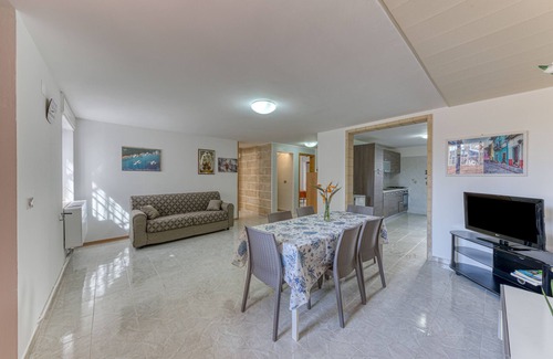 Capilungo Appartement | Appartement "Pilella" près de la mer avec terrasse privée et climatisation