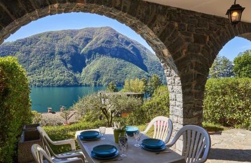 Cressogno Appartement | Apartment Poggio degli Ulivi by Interhome