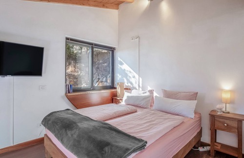 Garafia Appartement | Apartment 'Pool Finca La Placita' with Sea View, Shared Pool and Wi-Fi