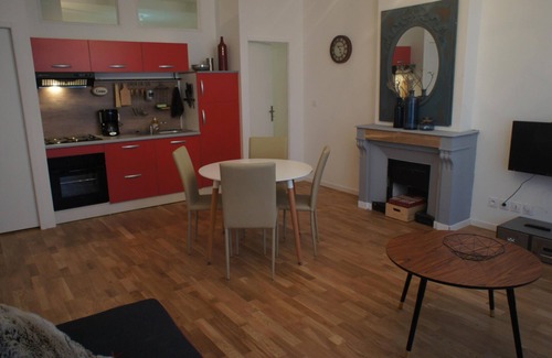 Bourg-les-Valence Appartement | Appartement RDC à Apparts'Hotels