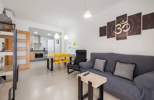 Sant Jaume d'Enveja Appartement | Apartment 'Real Dreams' with Shared Pool, Wi-Fi and Air Conditioning