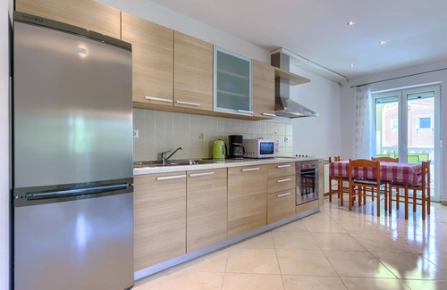 Cancini Appartement | Appartement Rajić by Interhome