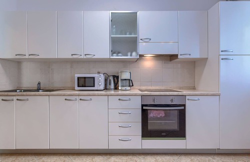 Cancini Appartement | Appartement Rajić by Interhome