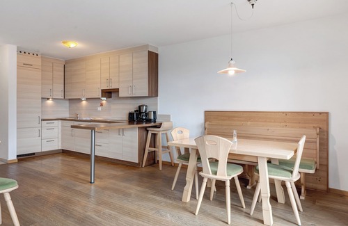 Siusi Appartement | Appartement "Résidence Nussbaumer Apt A" avec vue sur la montagne, piscine partagée et Wi-Fi