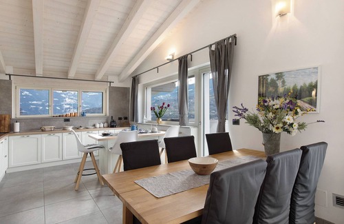La Cretaz-Roisan Appartement | Appartement "Résidence Soleluna - Loft Sirio" avec vue montagne, terrasse privée et Wi-Fi