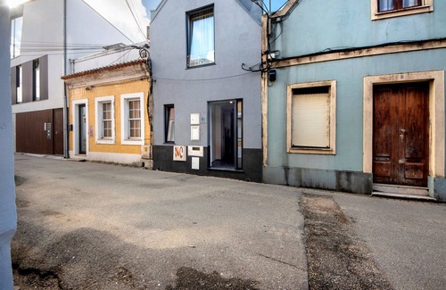 Aveiro Appartement | Apartment 'Ria' with Wi-Fi and Air Conditioning