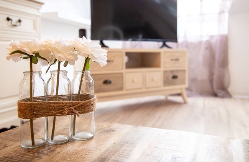 Epernay Appartement | Apartment-Romantic-Ensuite with Jet bath