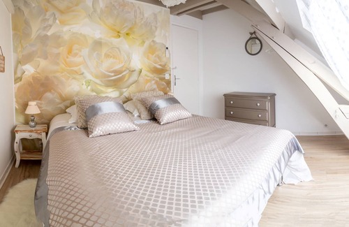Epernay Appartement | Apartment-Romantic-Ensuite with Jet bath