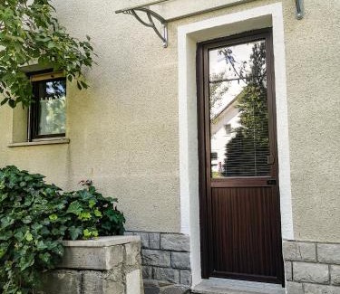 Postojna Appartement | Apartment & rooms Grmek