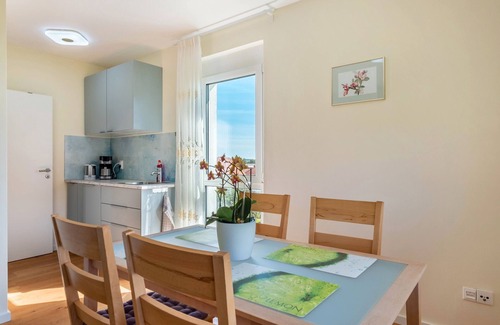 Roetenbach Appartement | Apartment 'Rosengarten' with Private Garden, Balcony and Wi-Fi