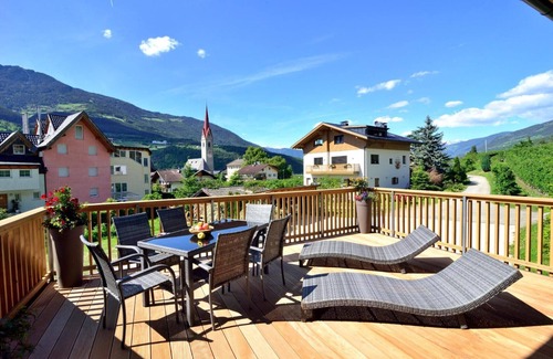 Bressanone Appartement | Apartment 'Rumlhof Rittner Horn' with Mountain View, Shared Pool and Wi-Fi