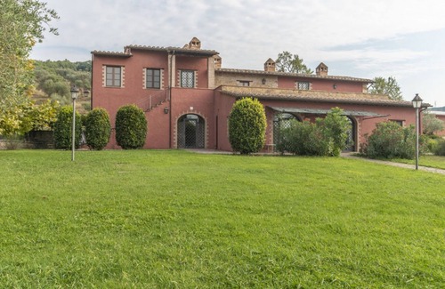 Magione Appartement | Apartment Salon + Vineyards
