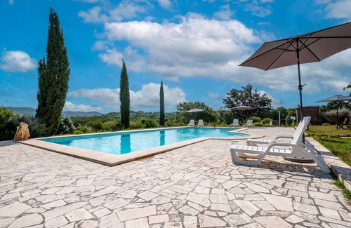 Manciano Appartement | Appartement 'Salvia' avec piscine partagée, Wi-Fi et climatisation