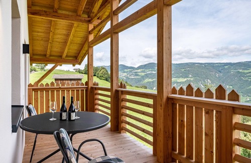 Fie allo Sciliar Appartement | Appartement "Schlosshof Hänsel und Gretel" avec vue sur les montagnes, balcons et Wi-Fi.