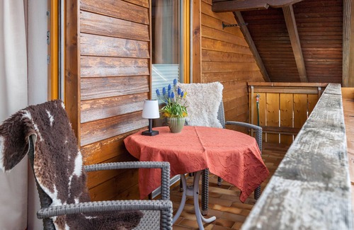 Schraden Appartement | Appartement "Schloßberg" avec vue sur les montagnes, balcon et Wi-Fi