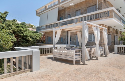 Psathi Appartement | Apartment 'Seaview House Ground Floor' with Sea View, Wi-Fi and Air Conditioning
