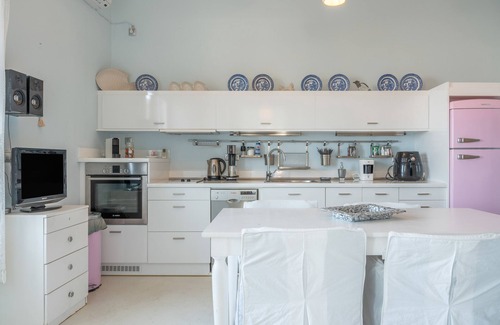 Psathi Appartement | Apartment 'Seaview House Upper Floor' with Sea View, Wi-Fi and Air Conditioning