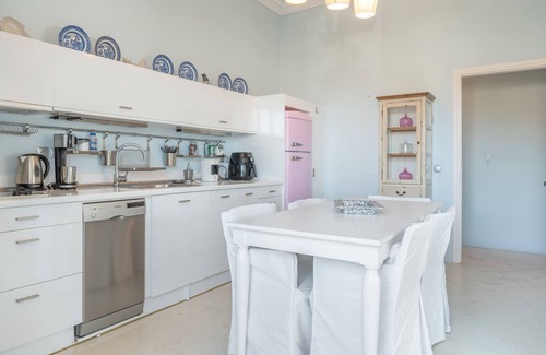 Psathi Appartement | Apartment 'Seaview House Upper Floor' with Sea View, Wi-Fi and Air Conditioning