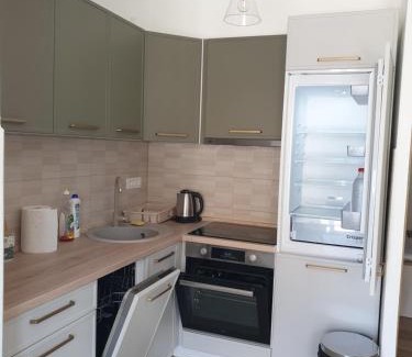 Skaljari Appartement | Apartment Serenity Nest