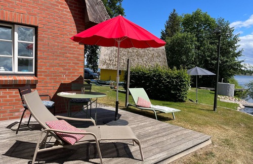 Krakow am See Appartement | Apartment Serrahn directly at the lake *garden *terrace*dog - Serrahn
