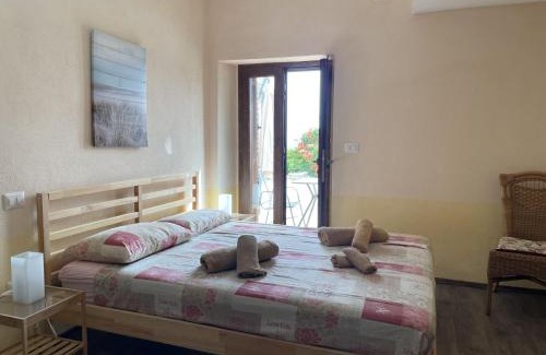 Cologna Spiaggia Appartement | Apartment Serrani-2 by Interhome
