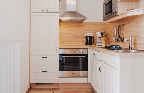 Baltrum Appartement | Apartment 'Shenandoah' with own balcony, Shared Garden and Wi-Fi