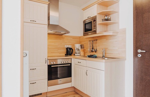 Baltrum Appartement | Apartment 'Shenandoah' with own balcony, Shared Garden and Wi-Fi