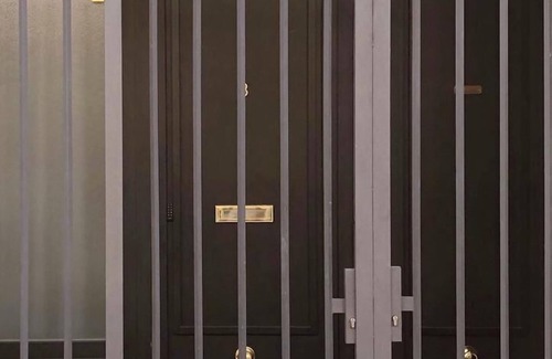 Moscardo Appartement | Suite Shibari by Justine Apartments Sober, elegant and sinful