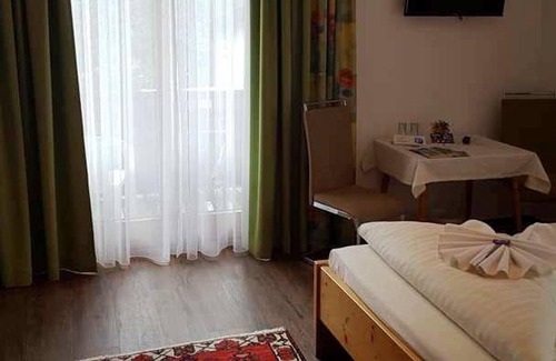Mallnitz Cottage | Apartment, shower, toilet, 2 bedrooms - Pension Jägerhof