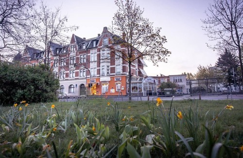 Plauen Maison | Apartment, shower, WC, double room with 2 x extra bed - Hotel Heinz
