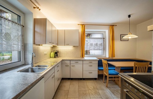 Pfalzen Appartement | Appartement 'Silbernagl Terrasse - Blick Zum See' avec terrasse partagée et Wi-Fi