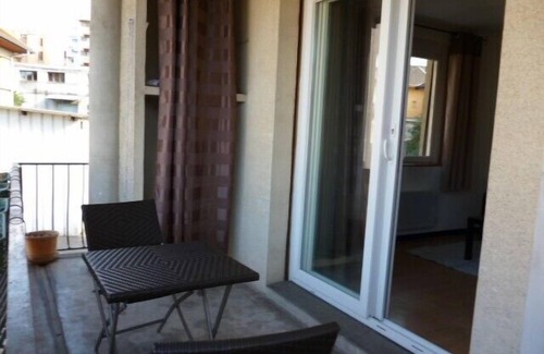 Thonon-les-Bains Appartement | Appartement, avec parking et balcon, proche de la rue piétonne
