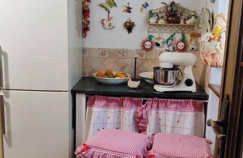 Stazzema Appartement | Apartment - Sleeps 2, Balcony & Parking