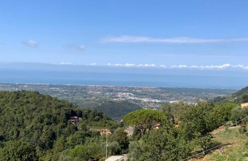Stazzema Appartement | Apartment - Sleeps 2 Balcony & Parking