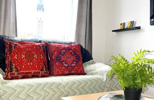 Chadwell Appartement | Comfortable and convenient 1-Bed Apart in Romford