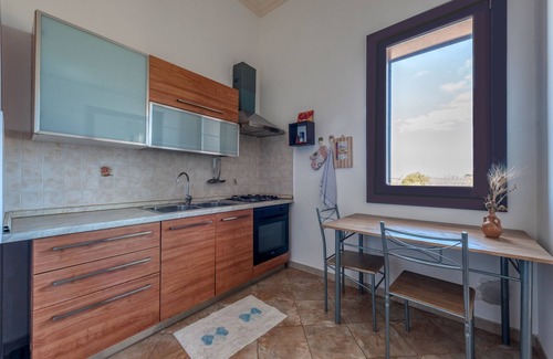 Vernole Appartement | Apartment 'Solebarocco Del Sud - Trilocale' with Balcony and Air Conditioning