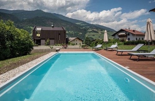 Bressanone Appartement | Appartement Sommersbergerhof 2017 avec piscine, vue sur les montagnes et terrasse