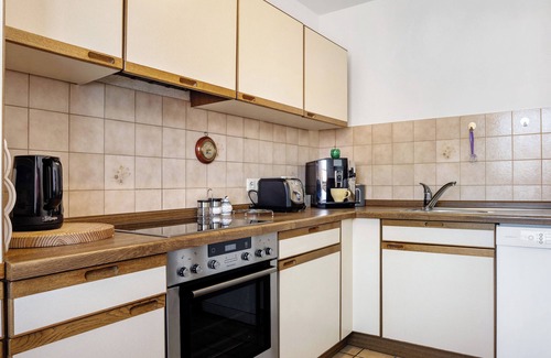 Bad Wurzach Appartement | Apartment 'Sonneneck' with Private Terrace