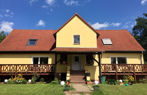 Burg-Dorf Appartement | Appartement "Spreewaldkahn" directement sur la rivière, Spreewaldhof Schupan