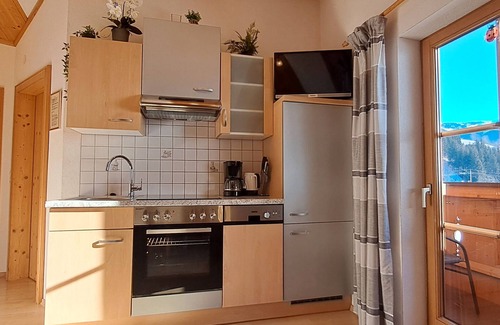 Maria Alm am Steinernen Meer Appartement | Appartement "Steinernes Meer" avec balcon, vue sur la montagne dans une ferme biologique