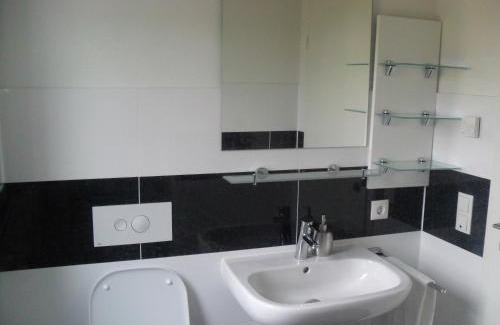 Rheinhausen Appartement | Apartment Suda