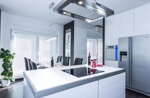 Zadar Maison | Apartment Sunny Spell with free parking and garden